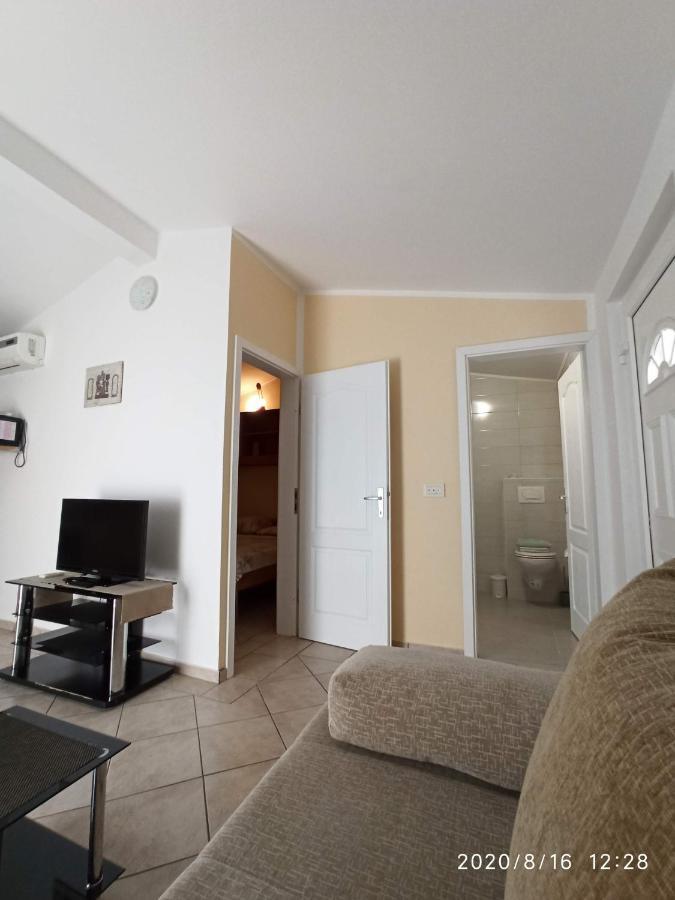 Apartmani Lun Vir Dış mekan fotoğraf