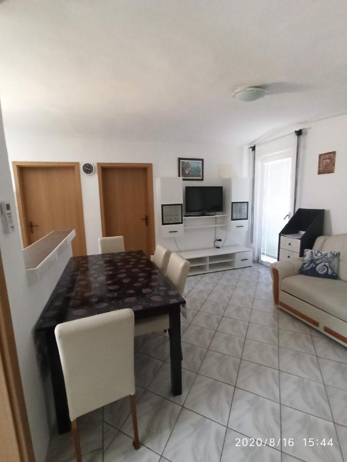 Apartmani Lun Vir Dış mekan fotoğraf