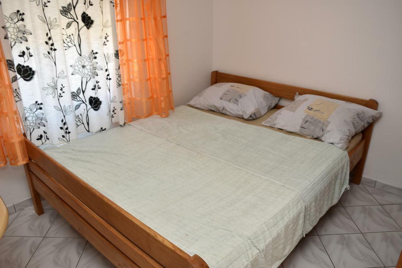 Apartmani Lun Vir Dış mekan fotoğraf