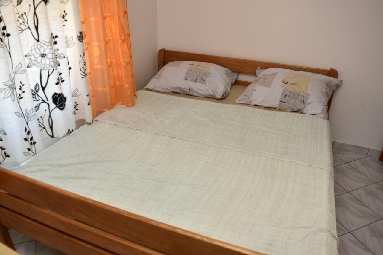 Apartmani Lun Vir Dış mekan fotoğraf