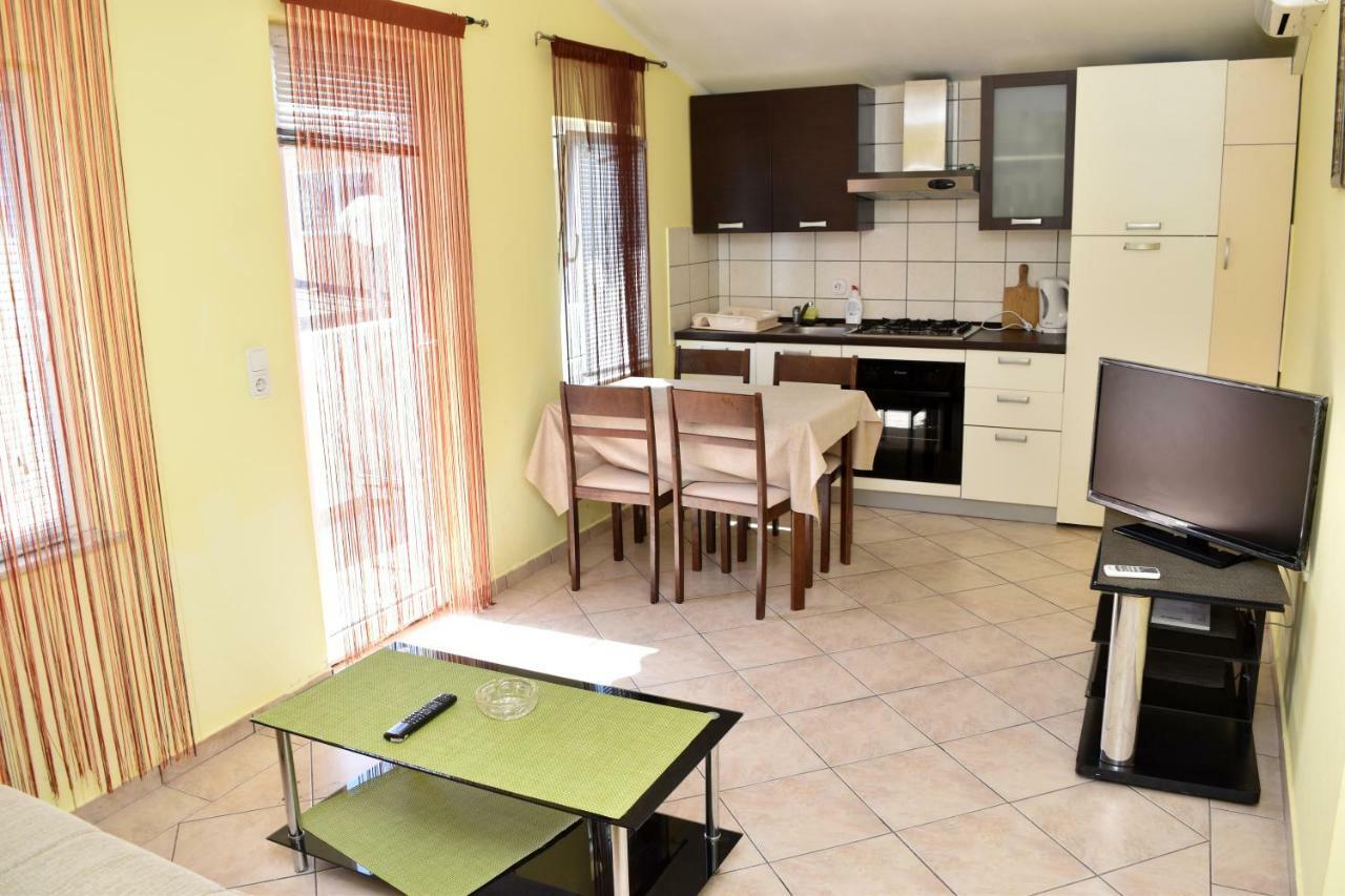 Apartmani Lun Vir Dış mekan fotoğraf
