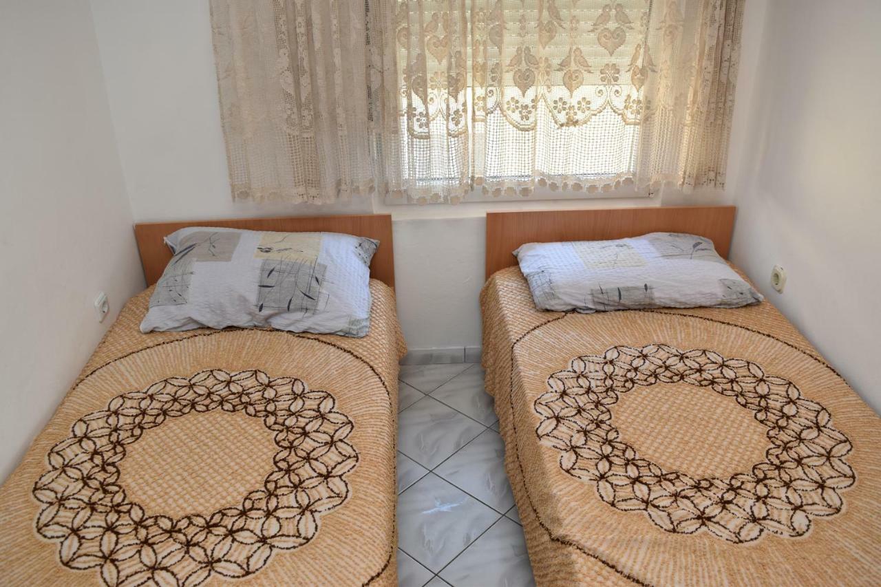 Apartmani Lun Vir Dış mekan fotoğraf