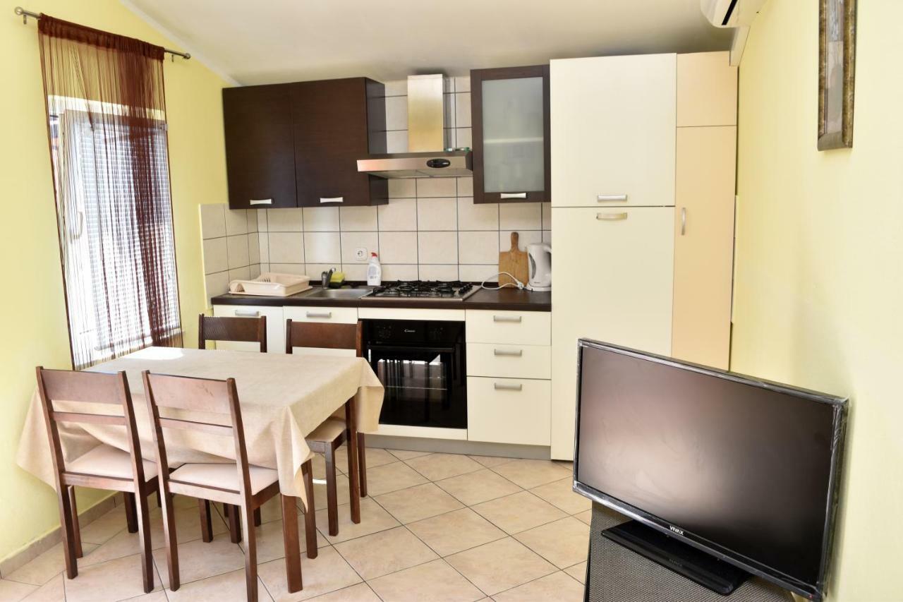 Apartmani Lun Vir Dış mekan fotoğraf